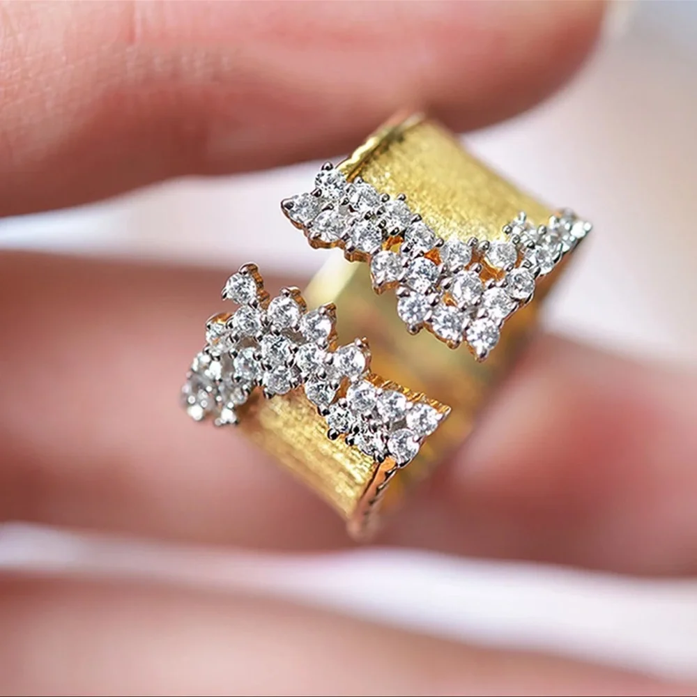 Textured Zircon Ring - Picture 10 of 13